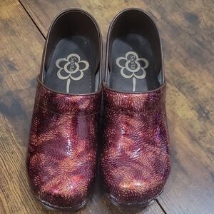 Sanita Burgundy Patterned Clogs